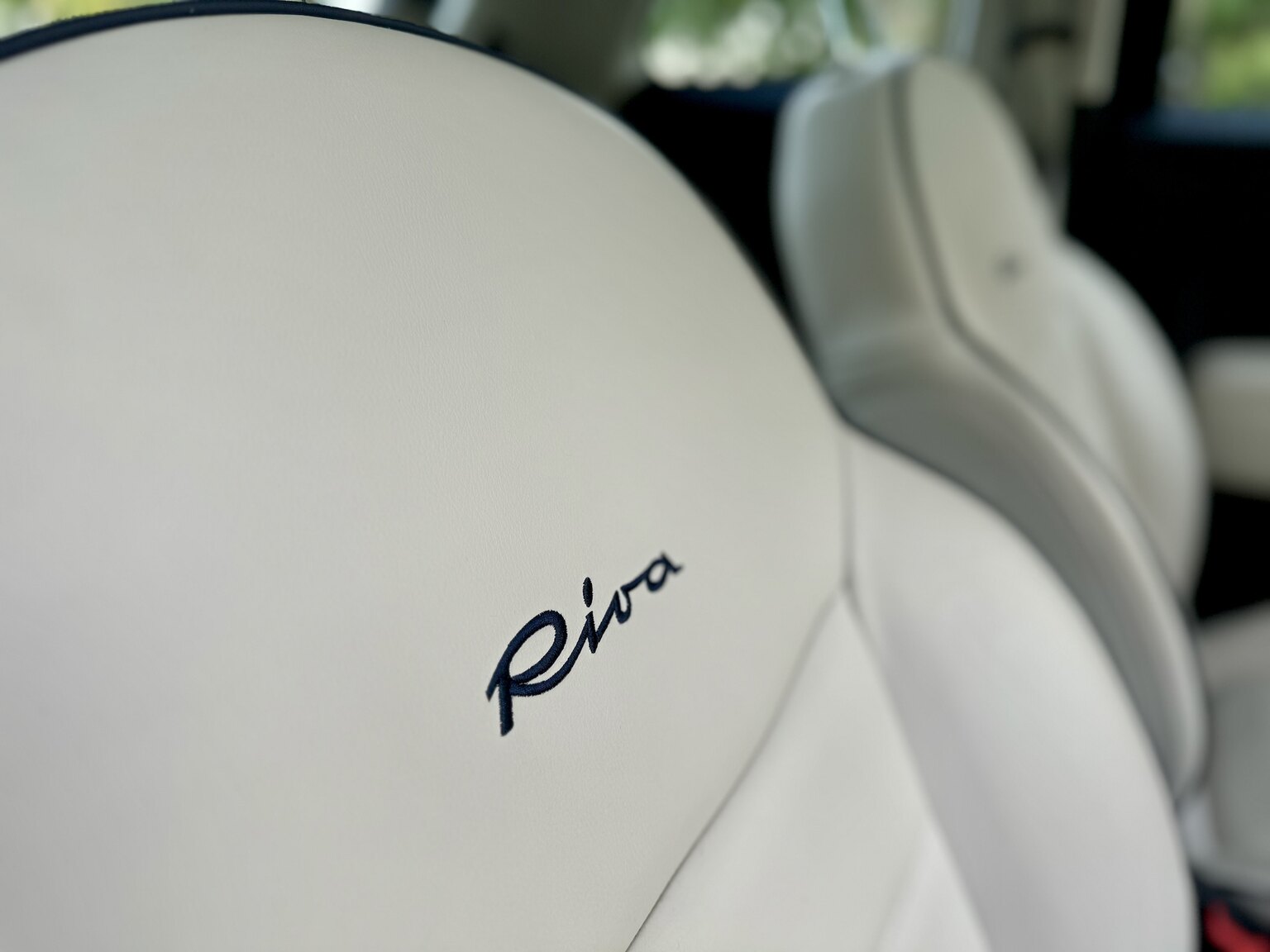 Interiörbild 2017 Fiat 500 Riva