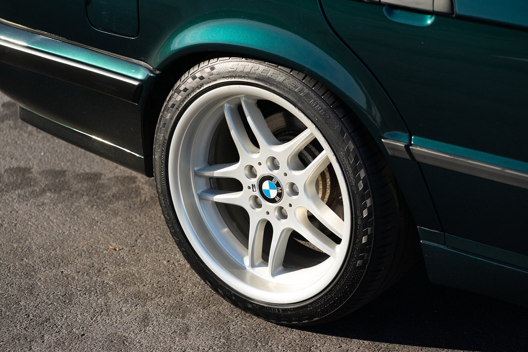 Exteriörbild på 1995 BMW 540i Touring - NO RESERVE (67)