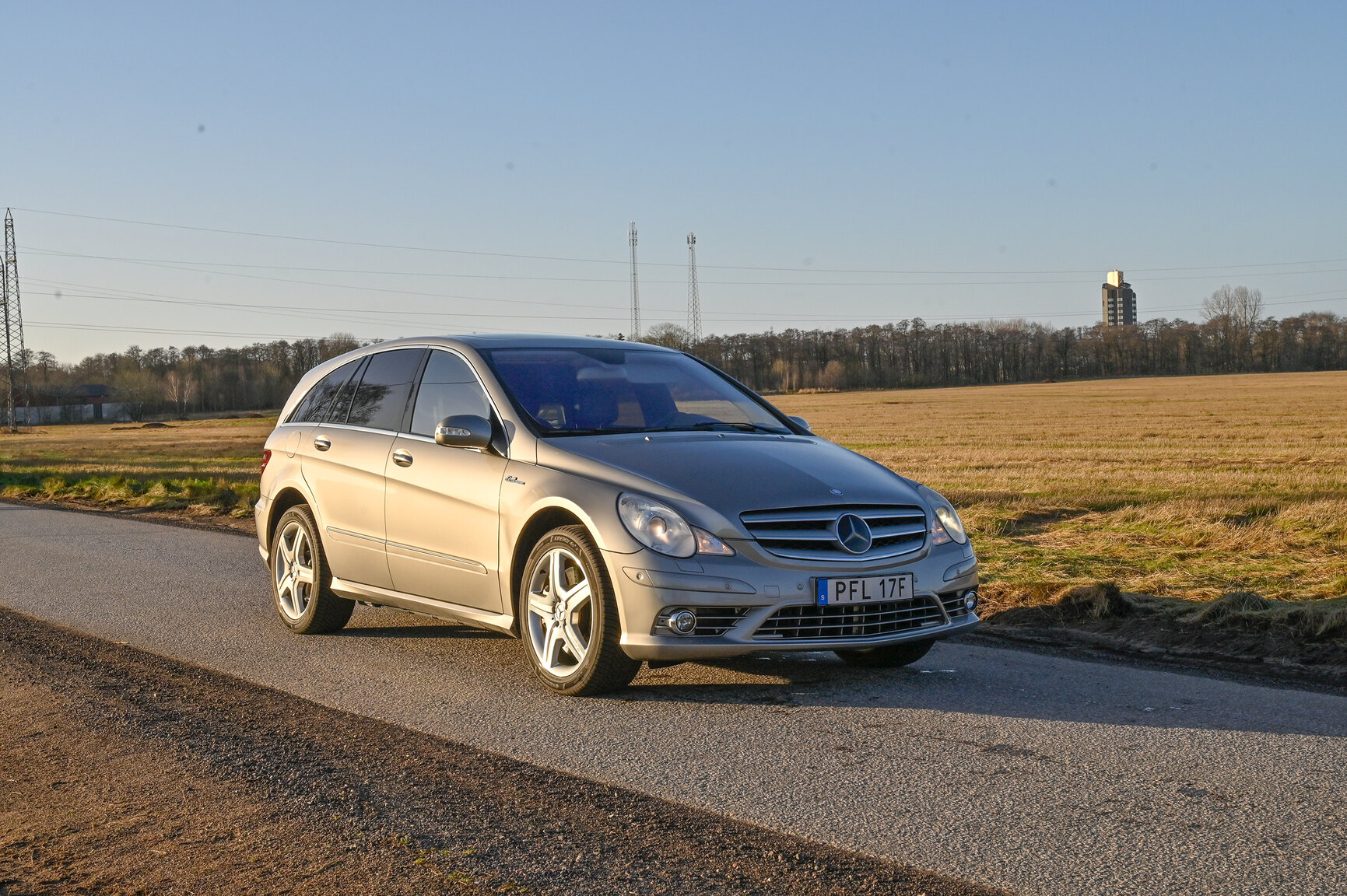 Exteriörbild på 2006 Mercedes-Benz R 63 AMG