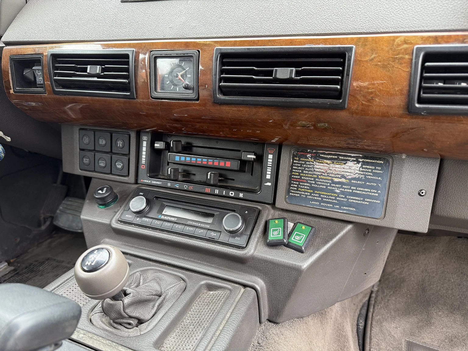 Interior image of 1990 Range Rover Vogue SE 3.9 (72)