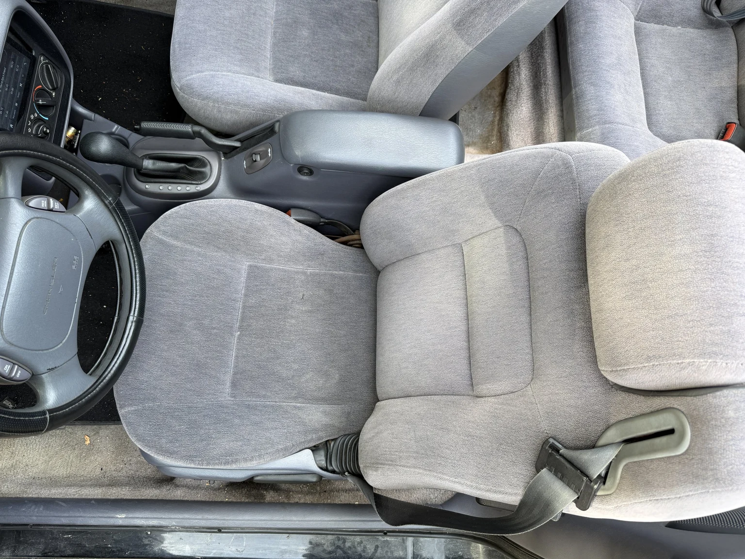 Innenraumfoto von 1997 Chrysler Sebring Cabriolet (19)