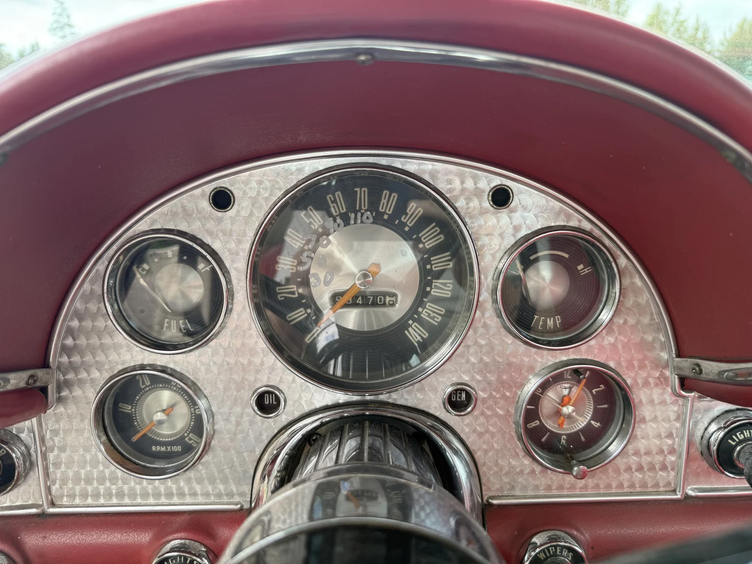 Interior image of 1957 Ford Thunderbird (25)