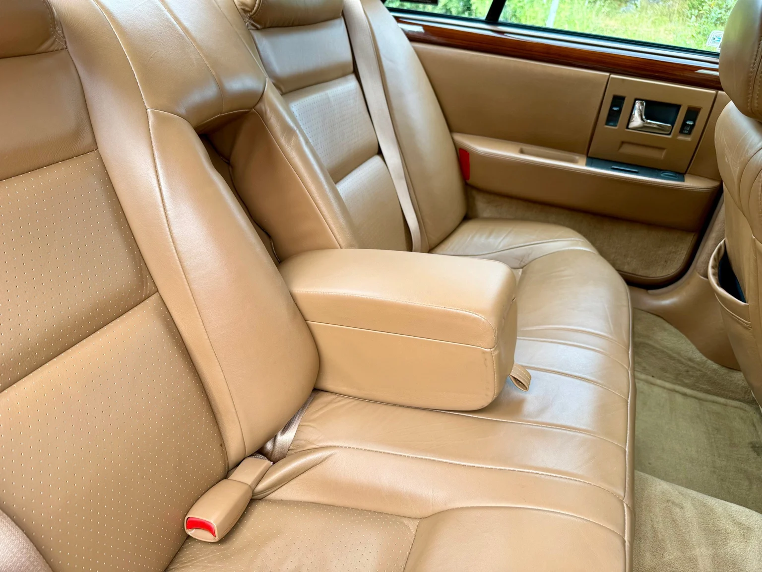 Innenraumfoto von 1997 Cadillac STS Seville 4.6 V8 (54)