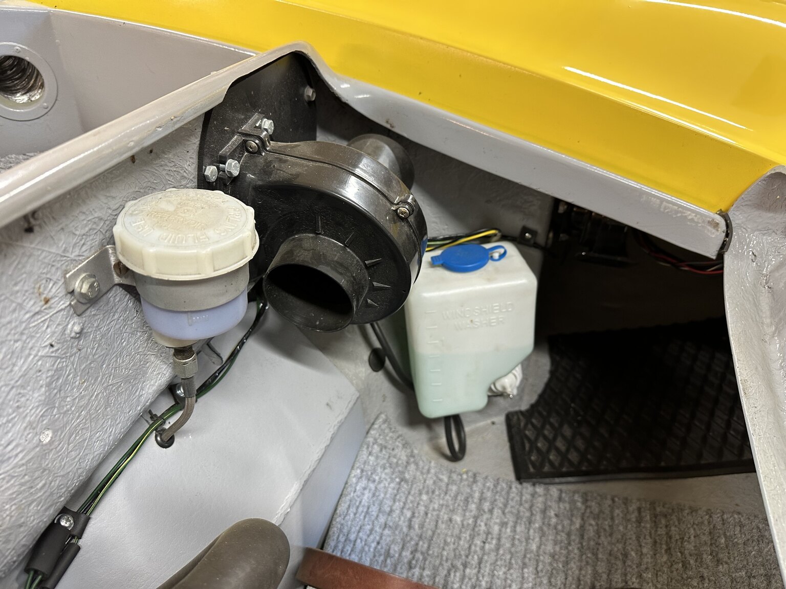 Image of 1970 Lotus Europa S2 mechanics