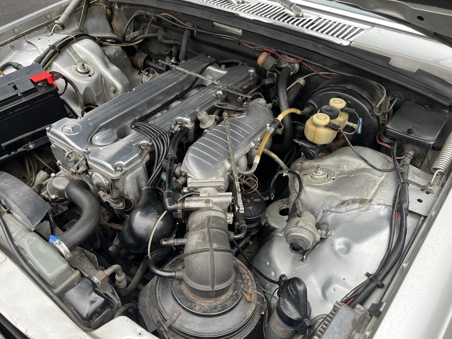 1975 Mercedes-Benz 280 SE, Mekanik