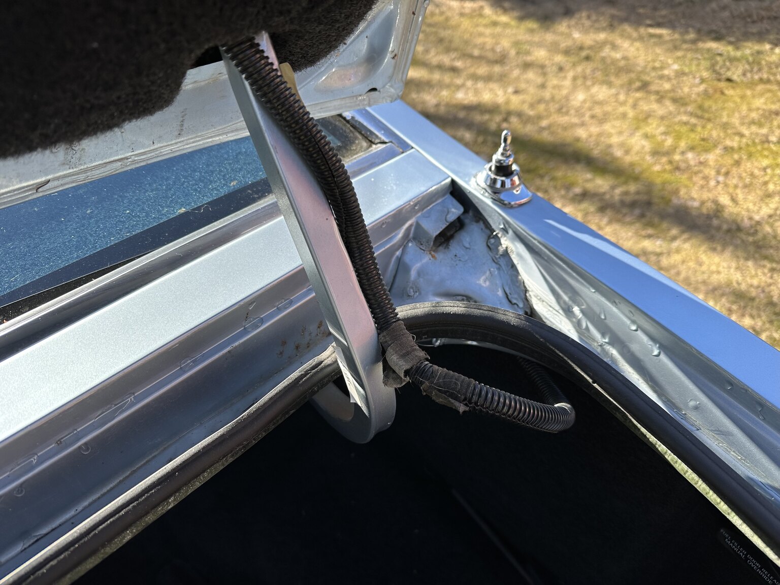 Interior image of 1987 Lincoln Mark VII LSC