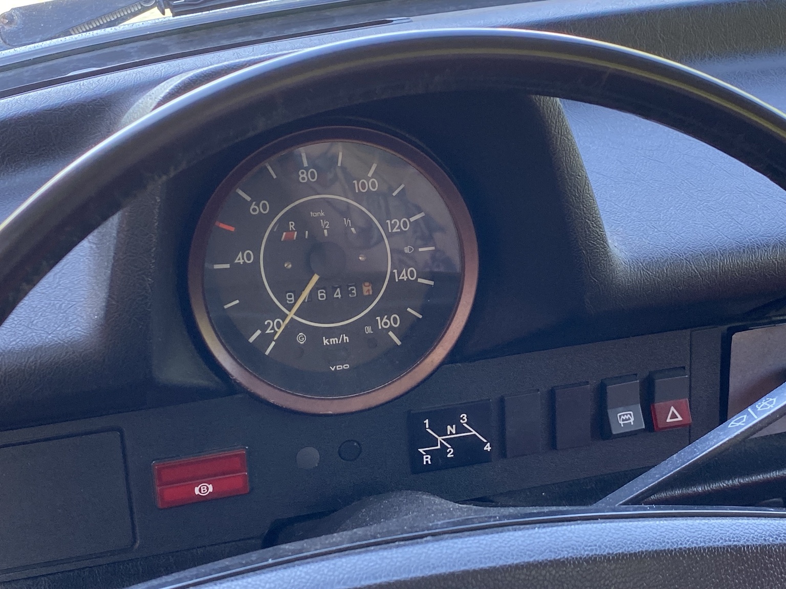 Innenraumfoto von 1974 Volkswagen Beetle 1303 S (15)