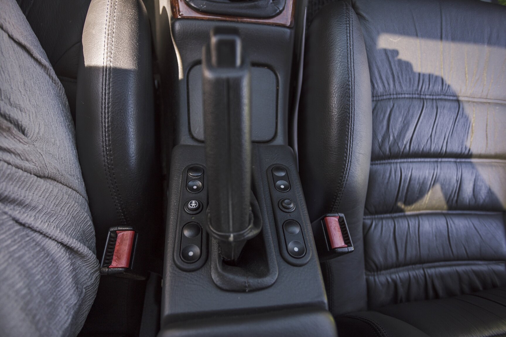 Interior image of 1991 Lotus Omega