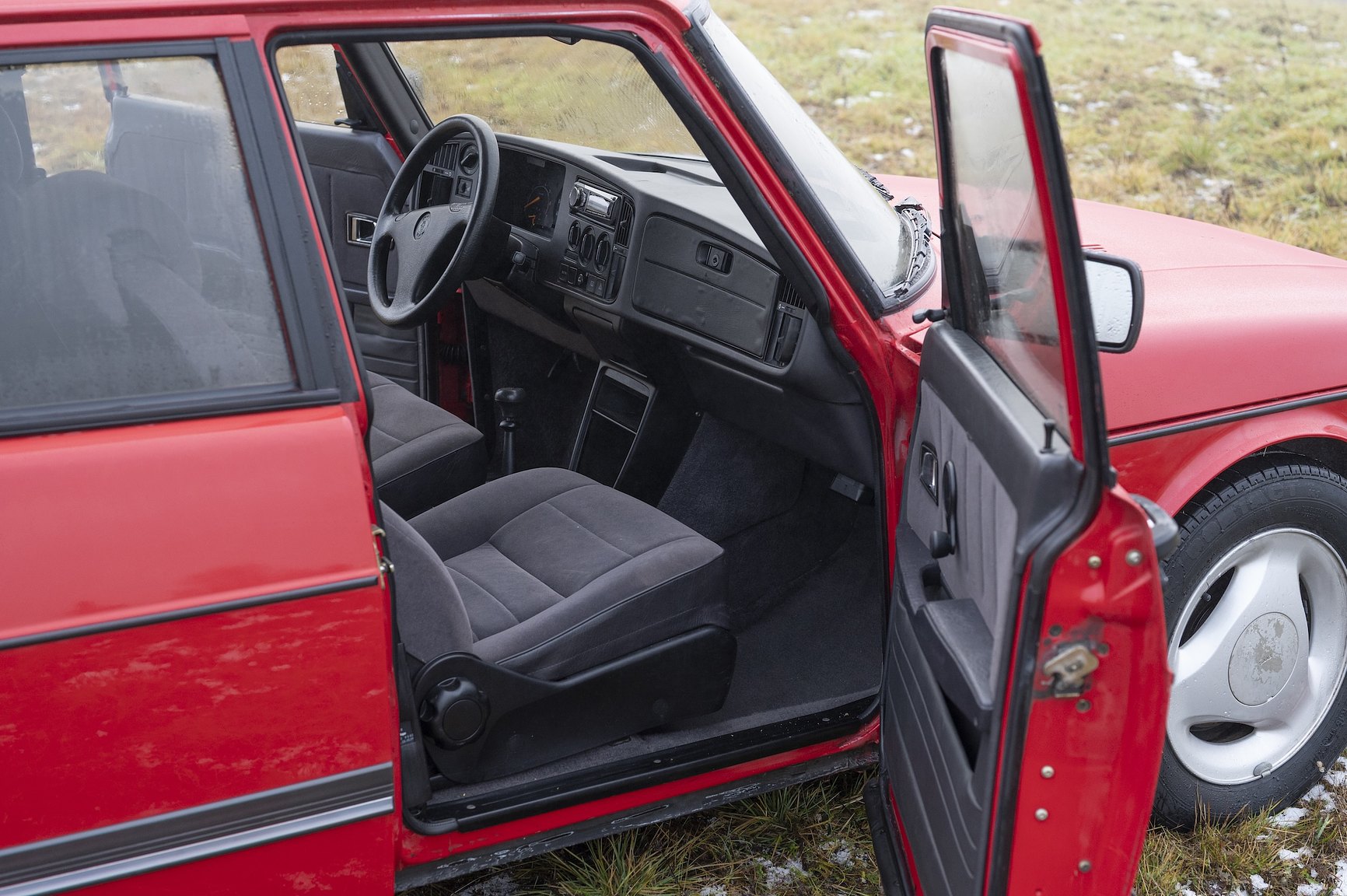 Interiörbild 1992 SAAB 900 S – NO RESERVE