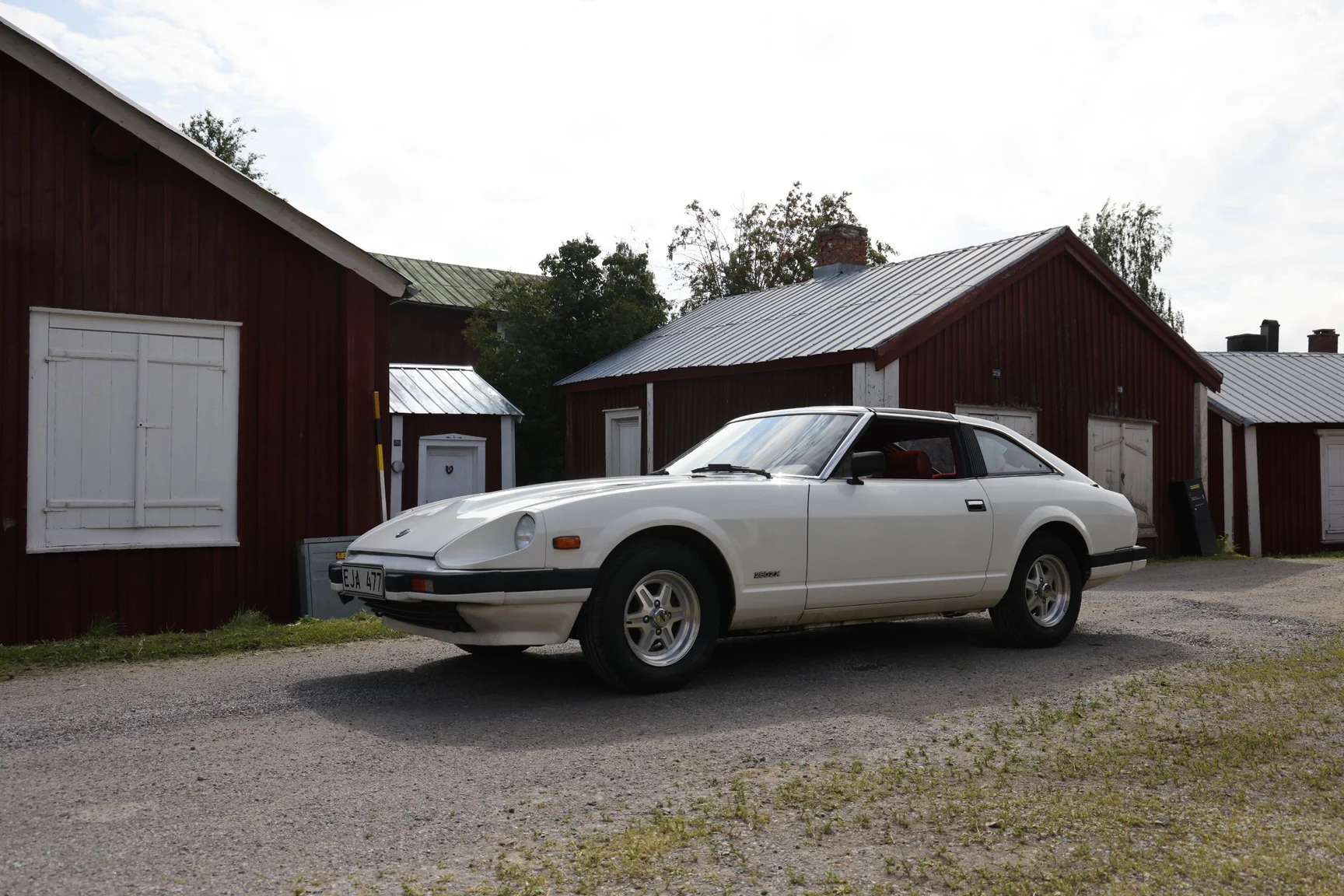 Exterior image of 1983 Datsun 280ZX (103)