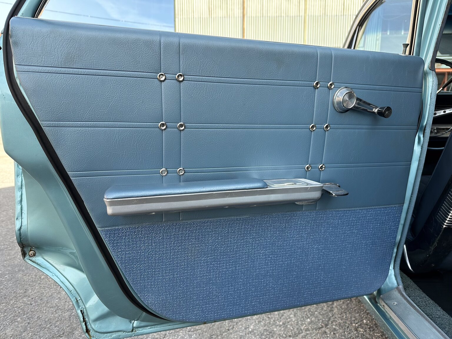 Innenraumfoto von 1963 Chevrolet Impala Sedan (22)