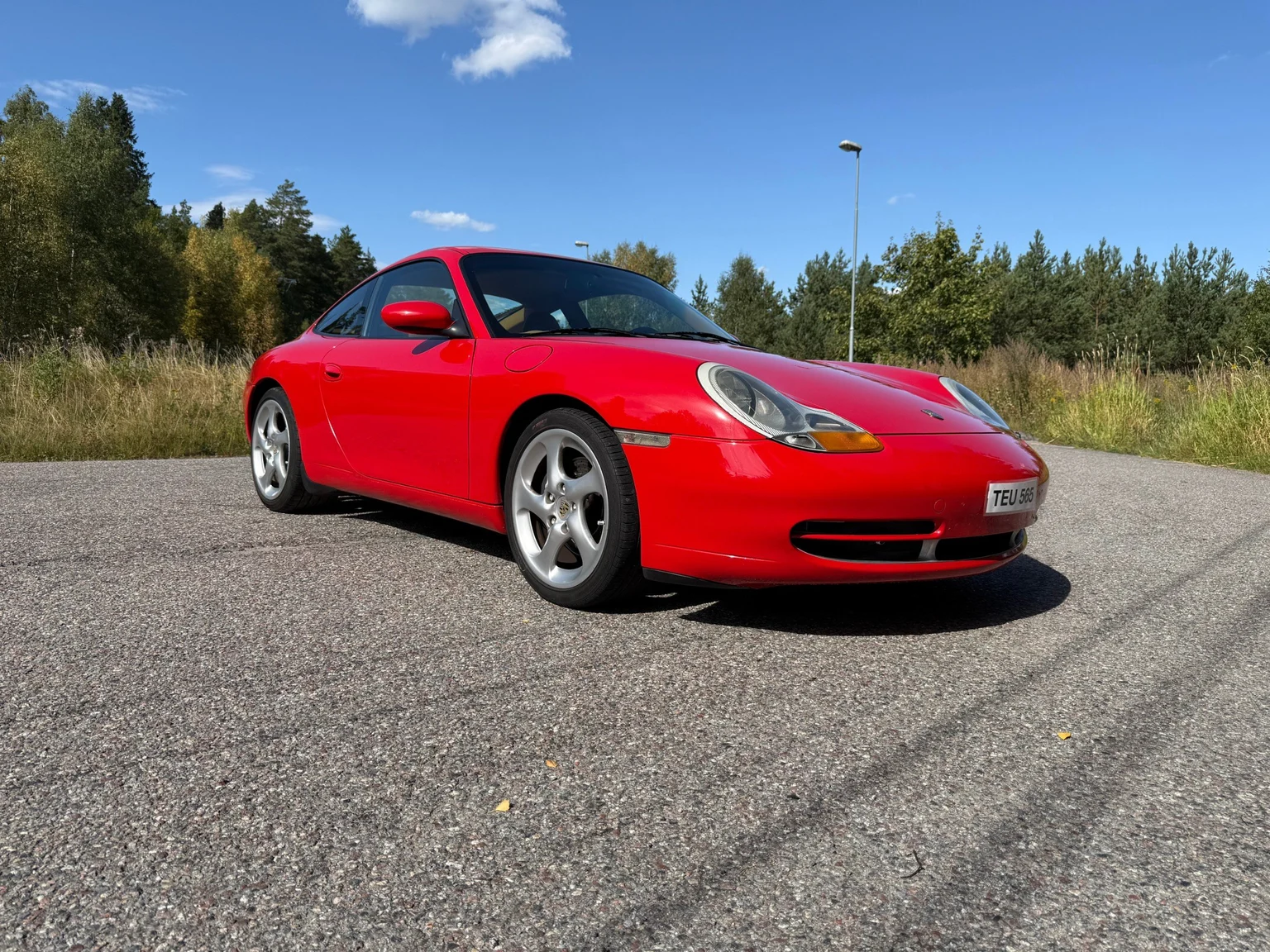 Aussenfoto 1998 Porsche 911 Carrera (3)