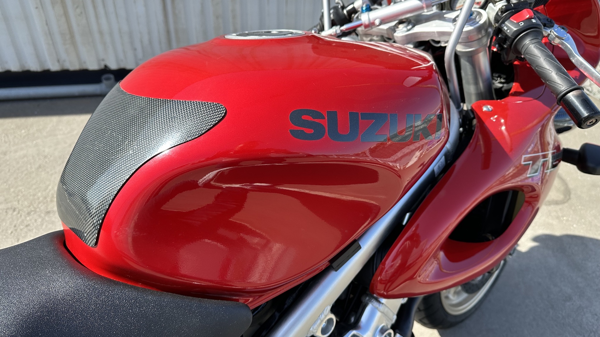 Aussenfoto 1999 Suzuki TL1000S