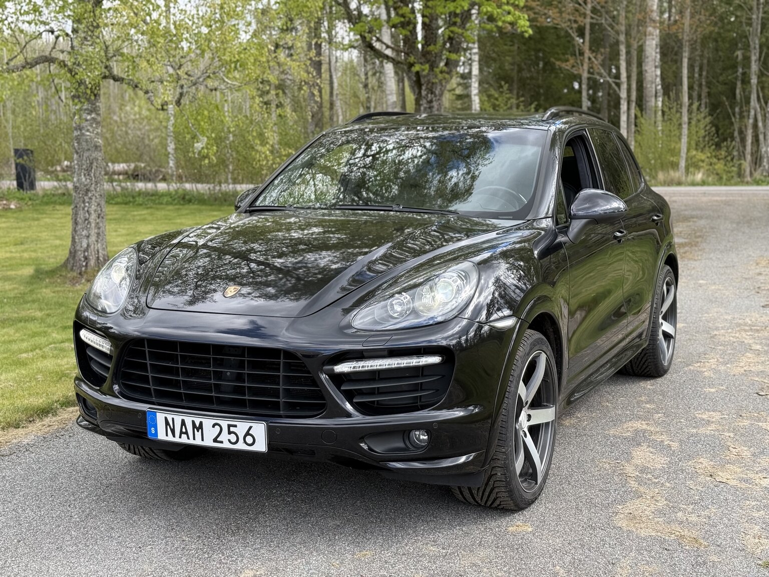 Exterior image of 2013 Porsche Cayenne GTS