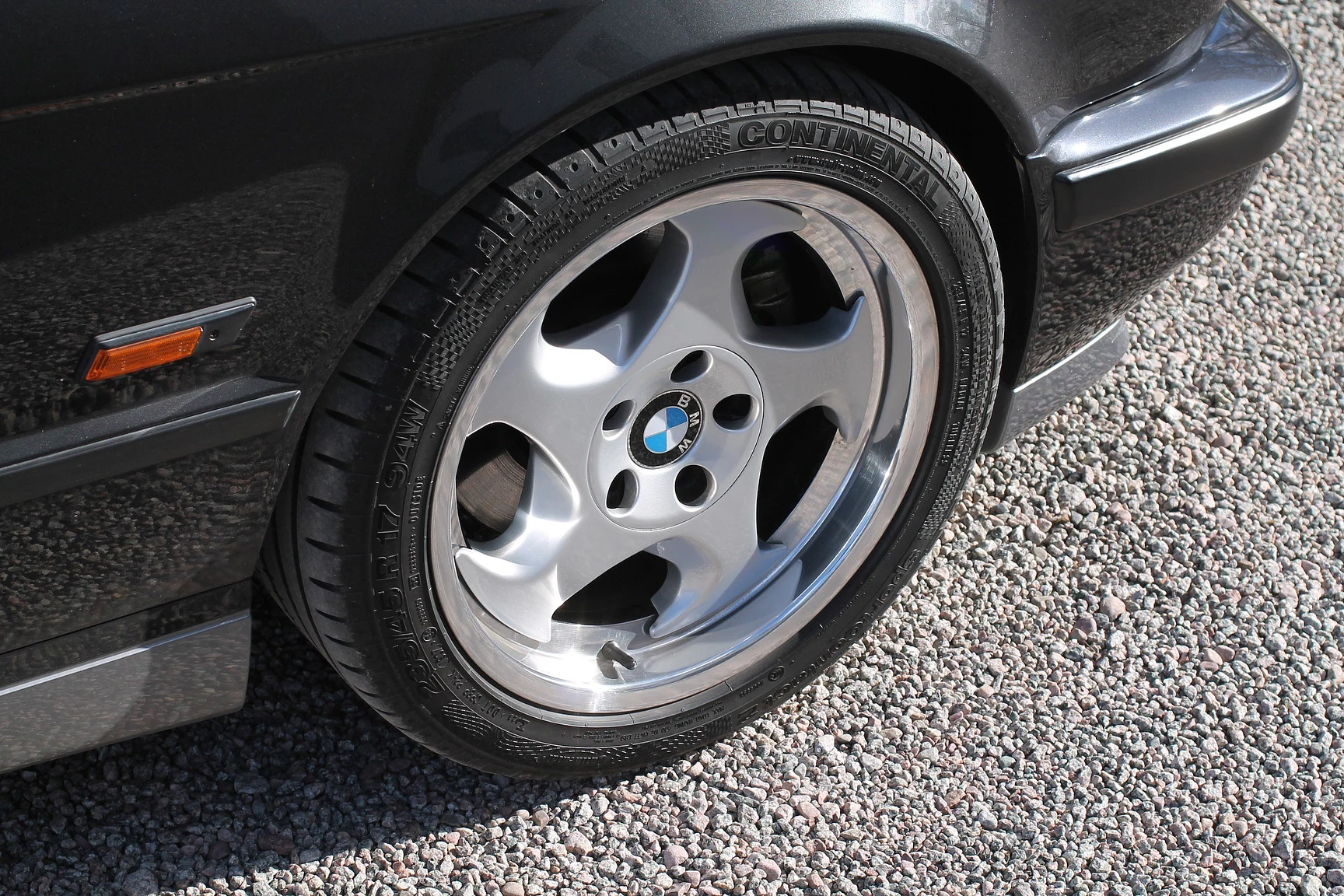 Exteriörbild på 1993 BMW E34 M5 Touring  (96)