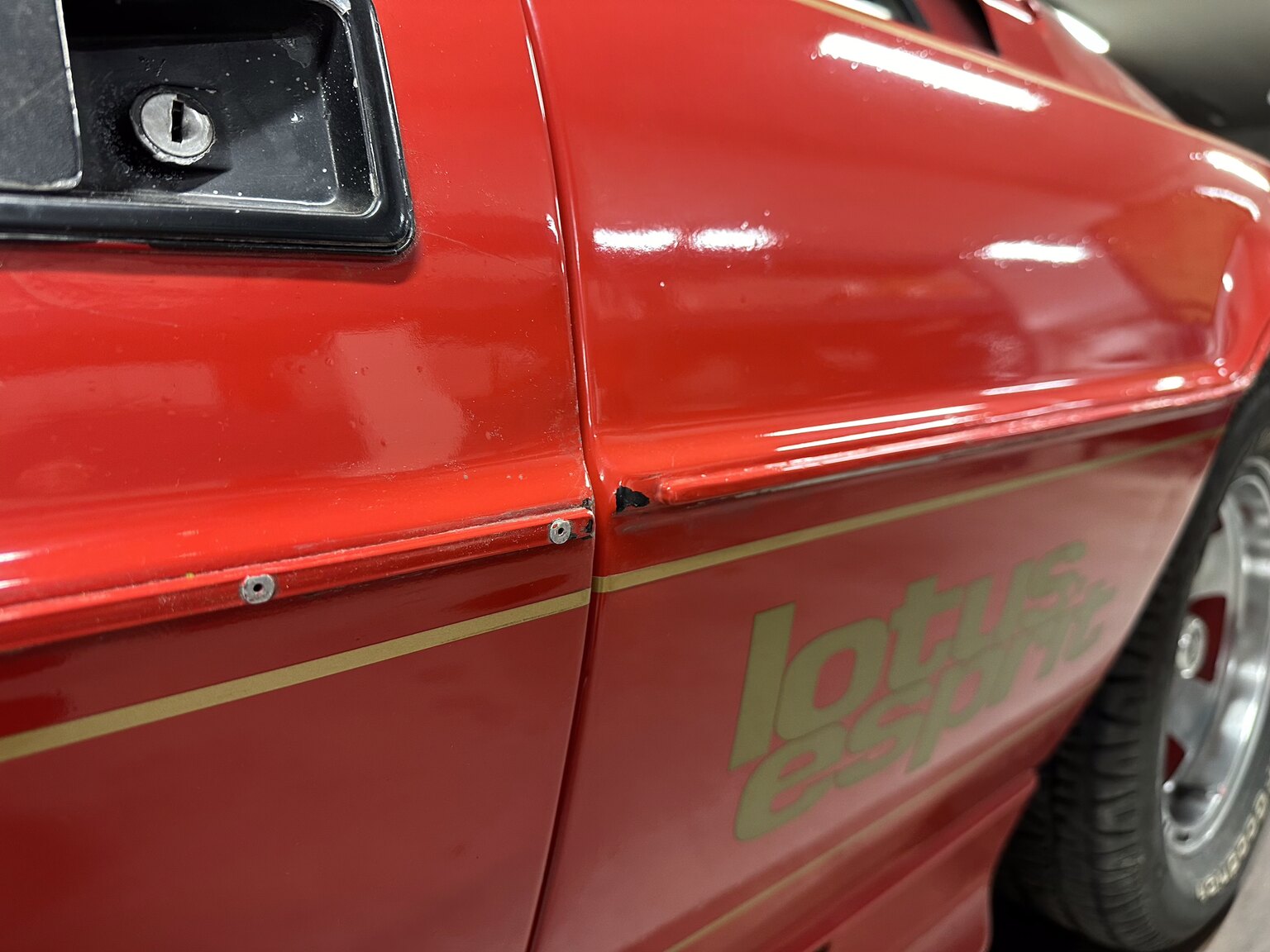 Exteriörbild på 1977 Lotus Esprit S1