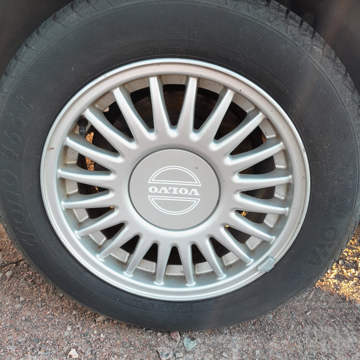 Exteriörbild på 1992 Volvo 944 GL SE