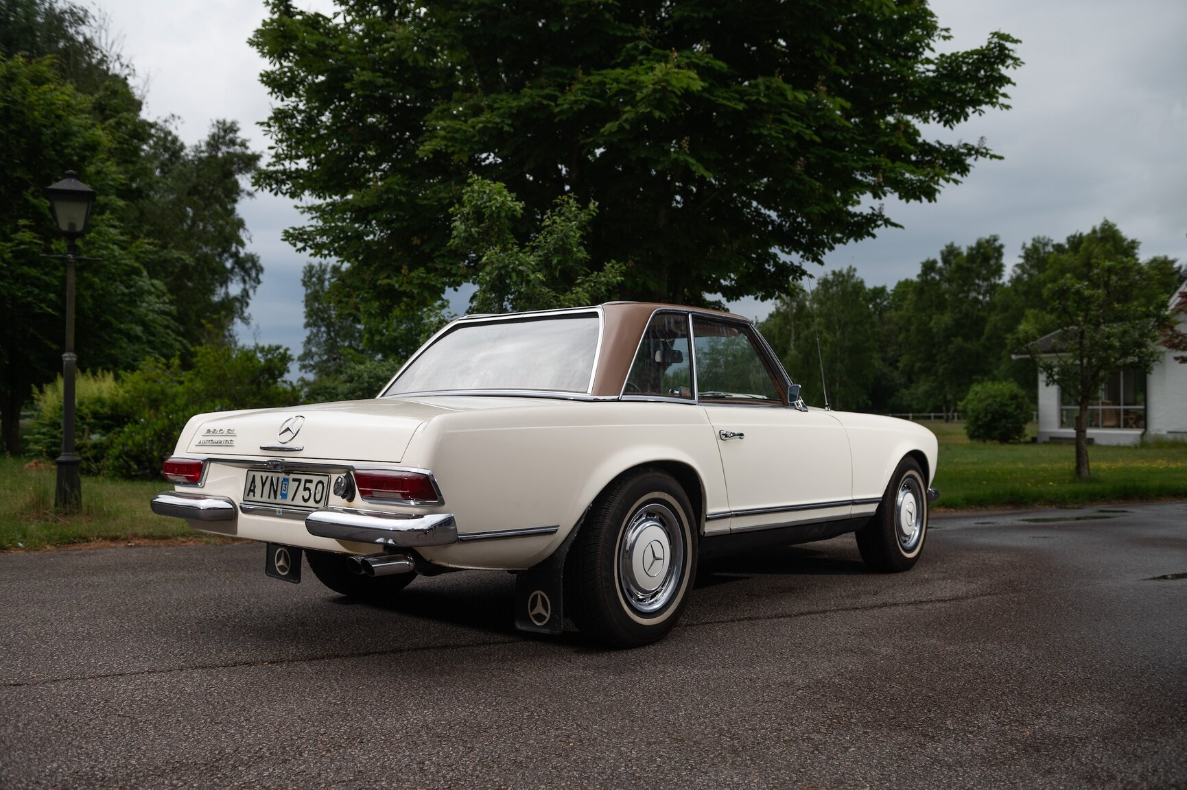 Aussenfoto 1968 Mercedes-Benz 280 SL Pagoda (26)