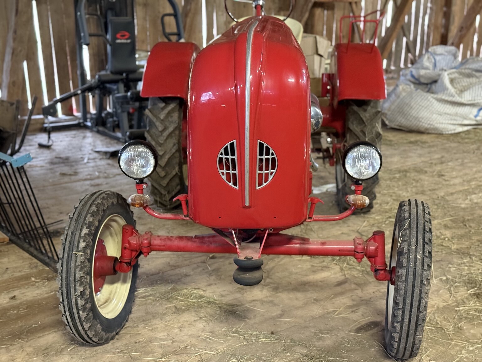Exterior image of 1958 Porsche Junior Diesel