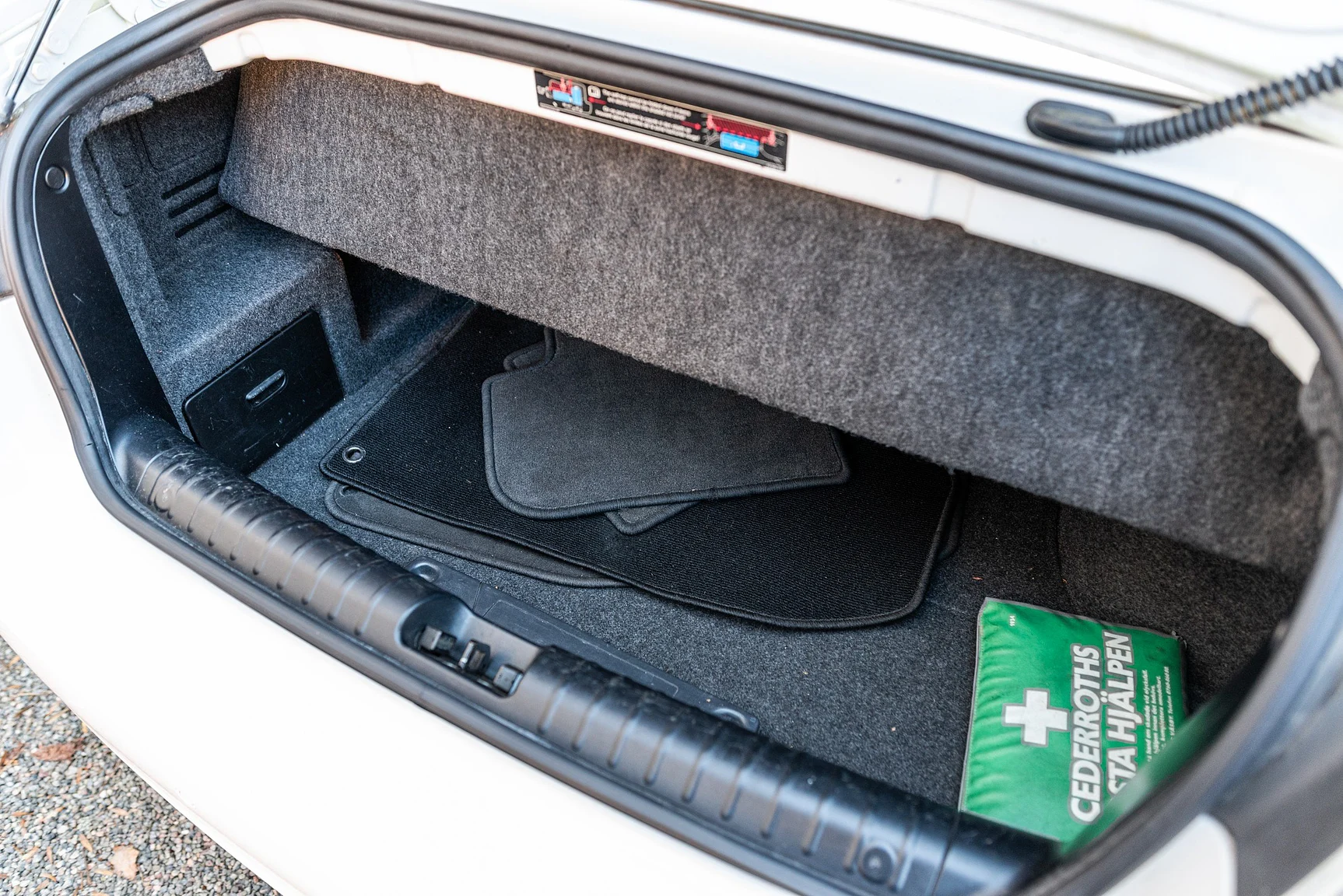 Interior image of 2008 SAAB 9-3 Vector 2.0T Cabriolet (69)