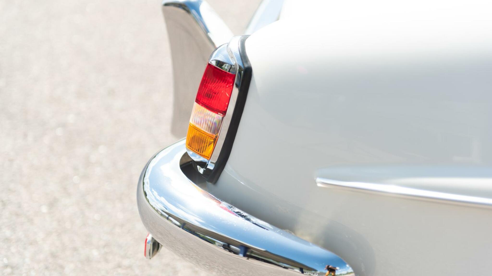 Aussenfoto 1956 Mercedes Benz 190 SL Roadster (57)