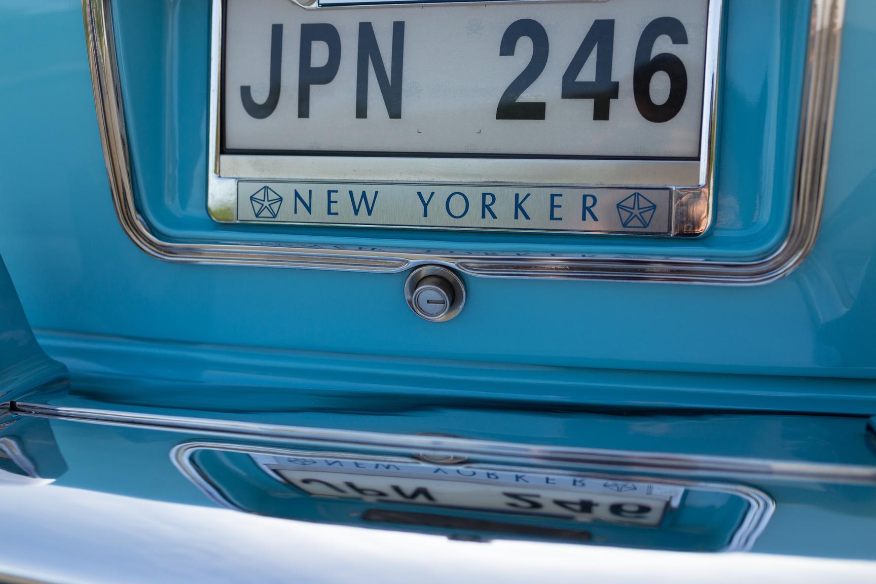 Exteriörbild på 1957 Chrysler New Yorker