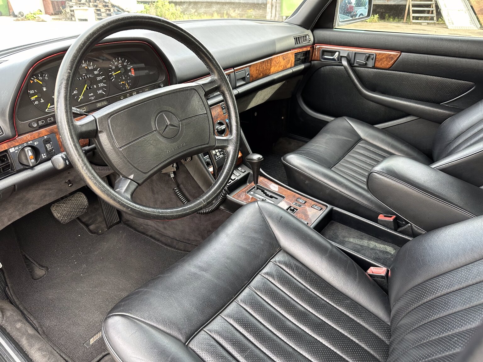 Interior image of 1987 Mercedes 300 SE