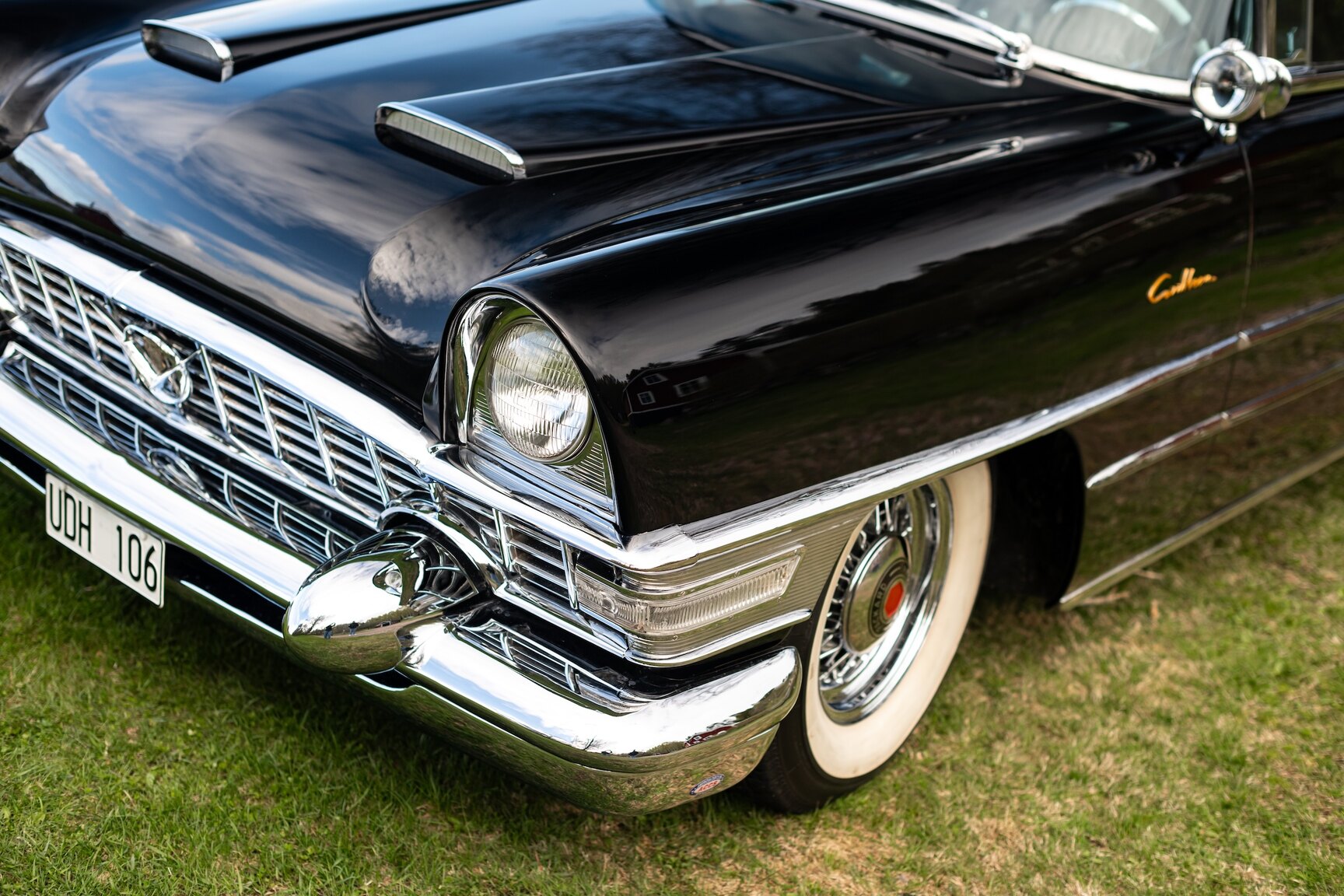 Exterior image of 1955 Packard Caribbean Cabriolet  (19)