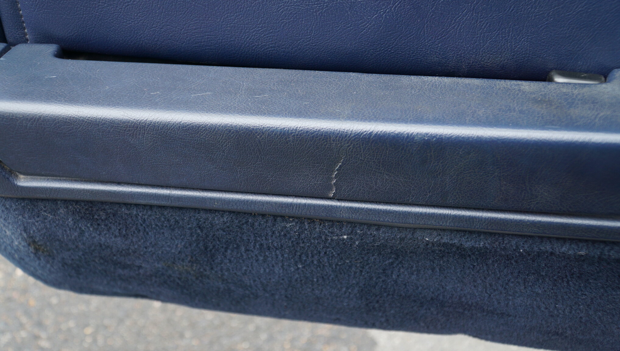 Interior image of 1983 Porsche 928S (45)