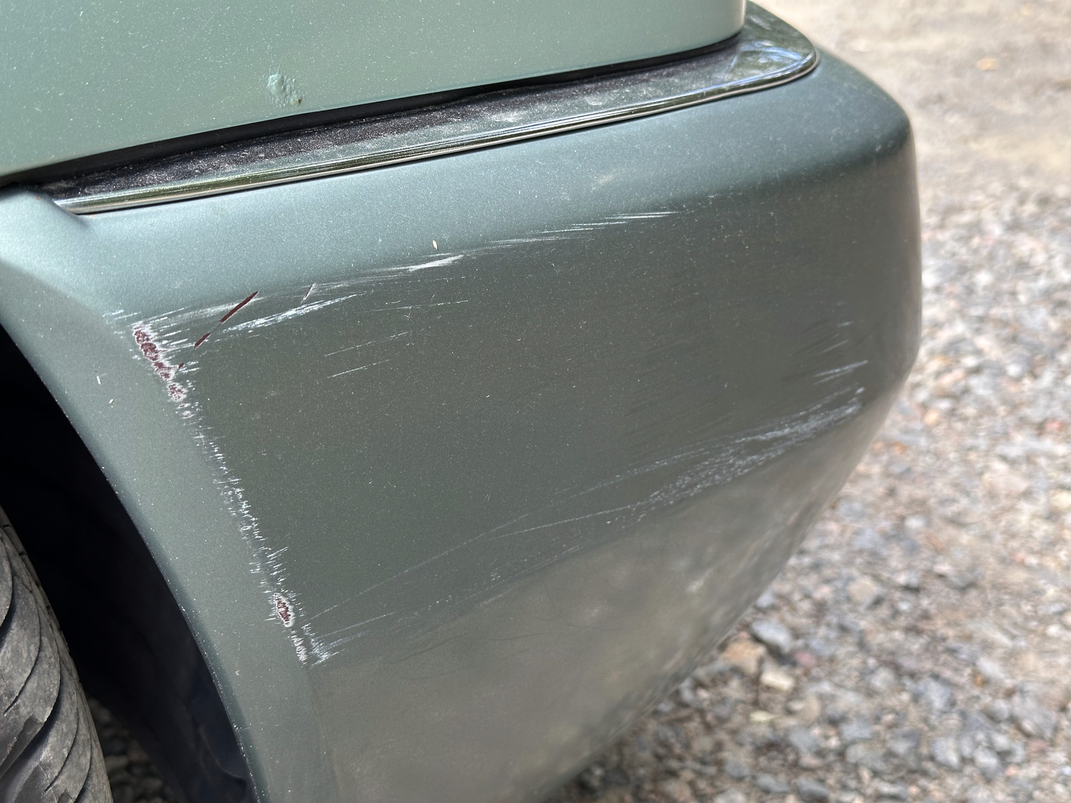 Exterior image of 1992 Mercedes 300 SE (54)