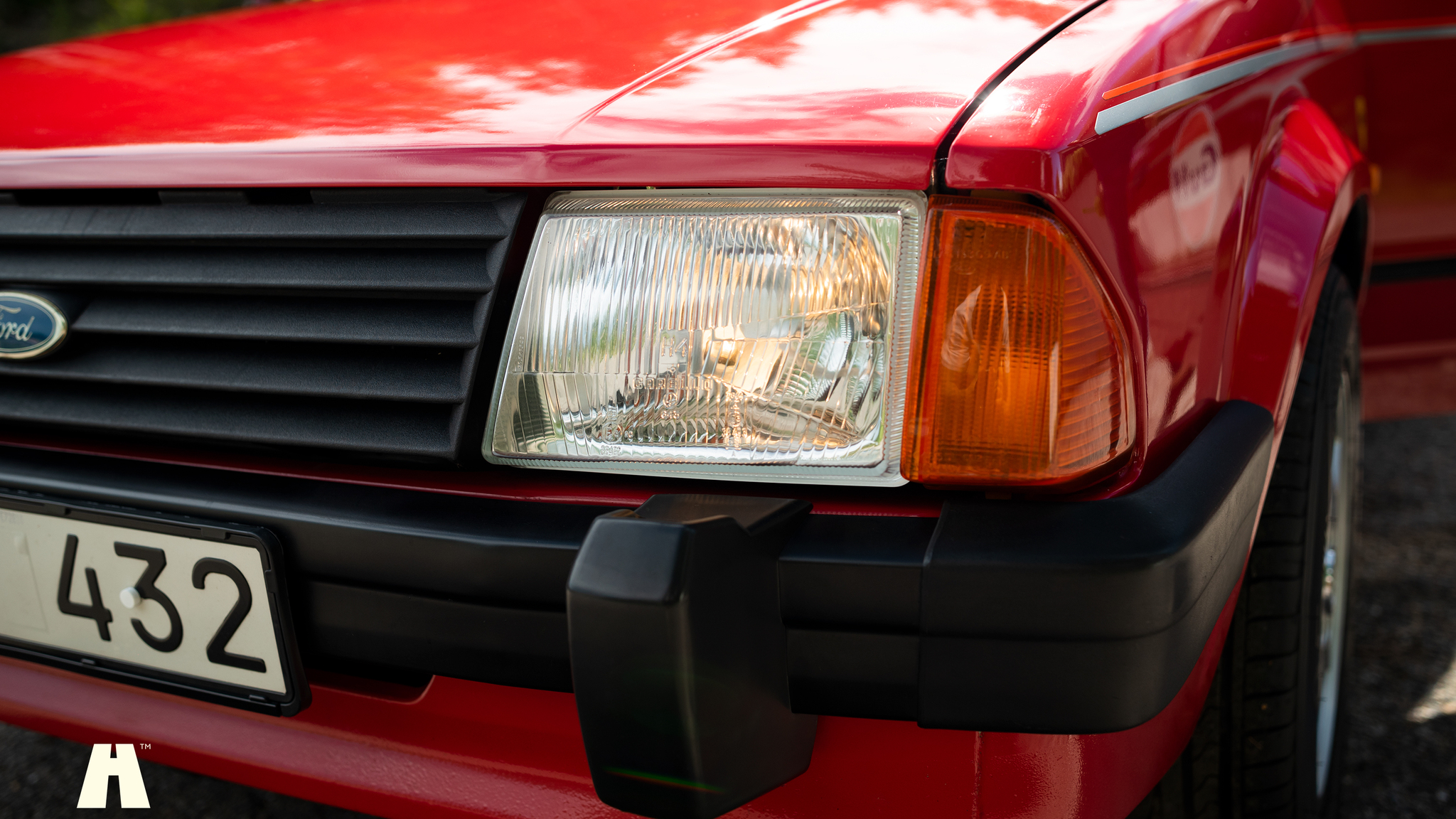 Exteriörbild på 1986 Ford Escort 1.6 Hatchback 3-door  (19)