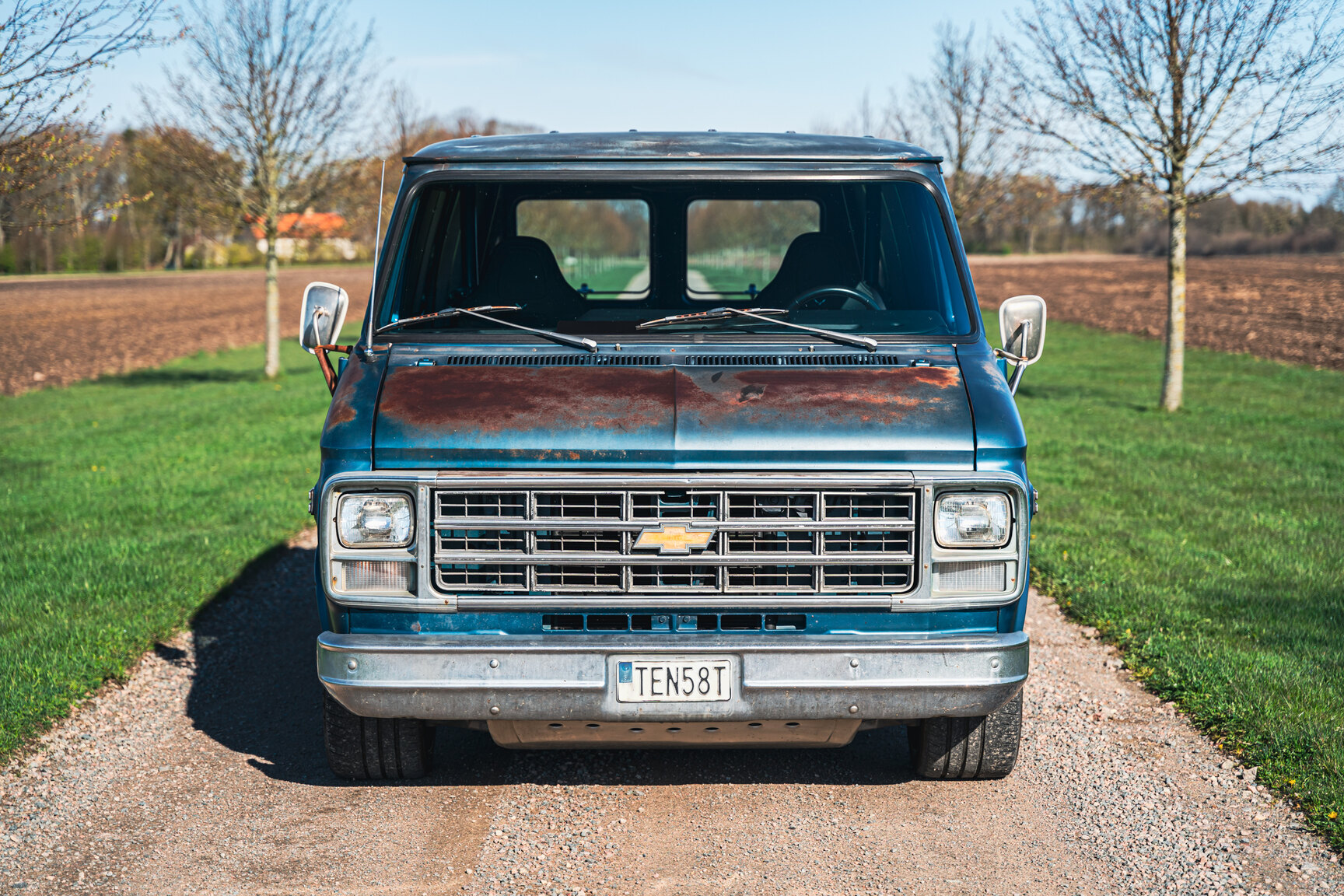 Exterior image of 1978 Chevrolet G10 Sport Van
