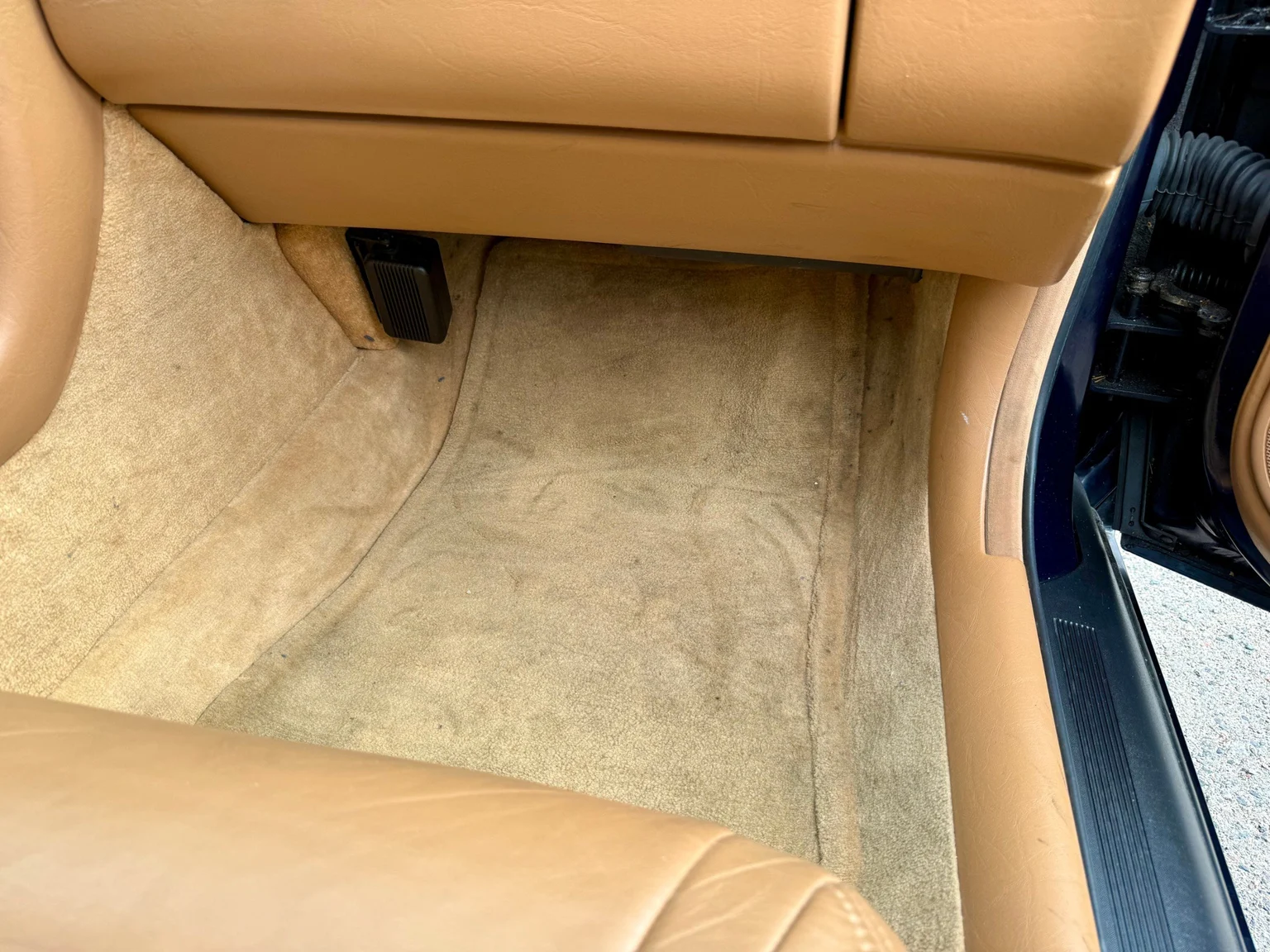 Innenraumfoto von 1997 Cadillac STS Seville 4.6 V8 (41)