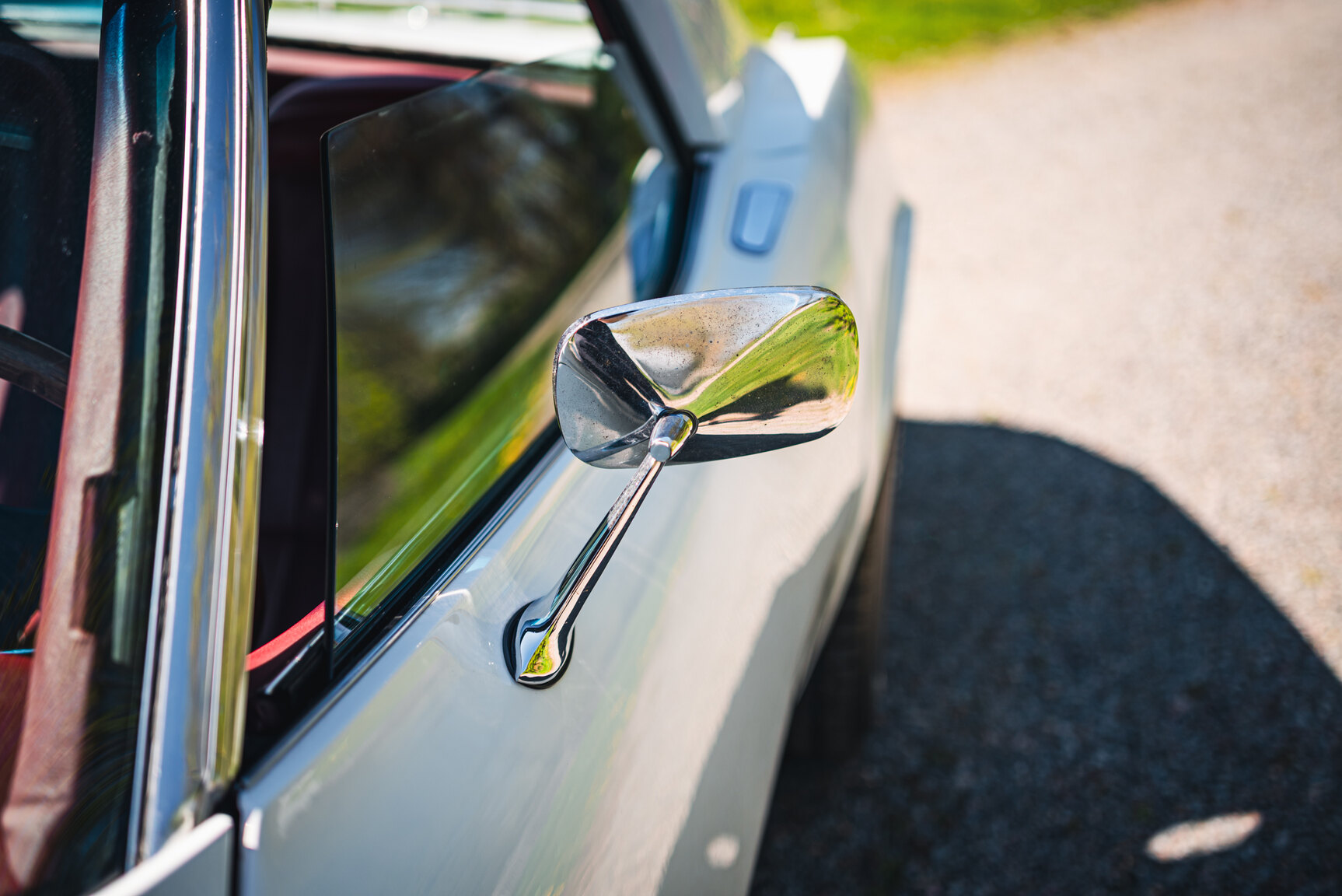 Exterior image of 1975 Chevrolet Corvette Stingray (38)