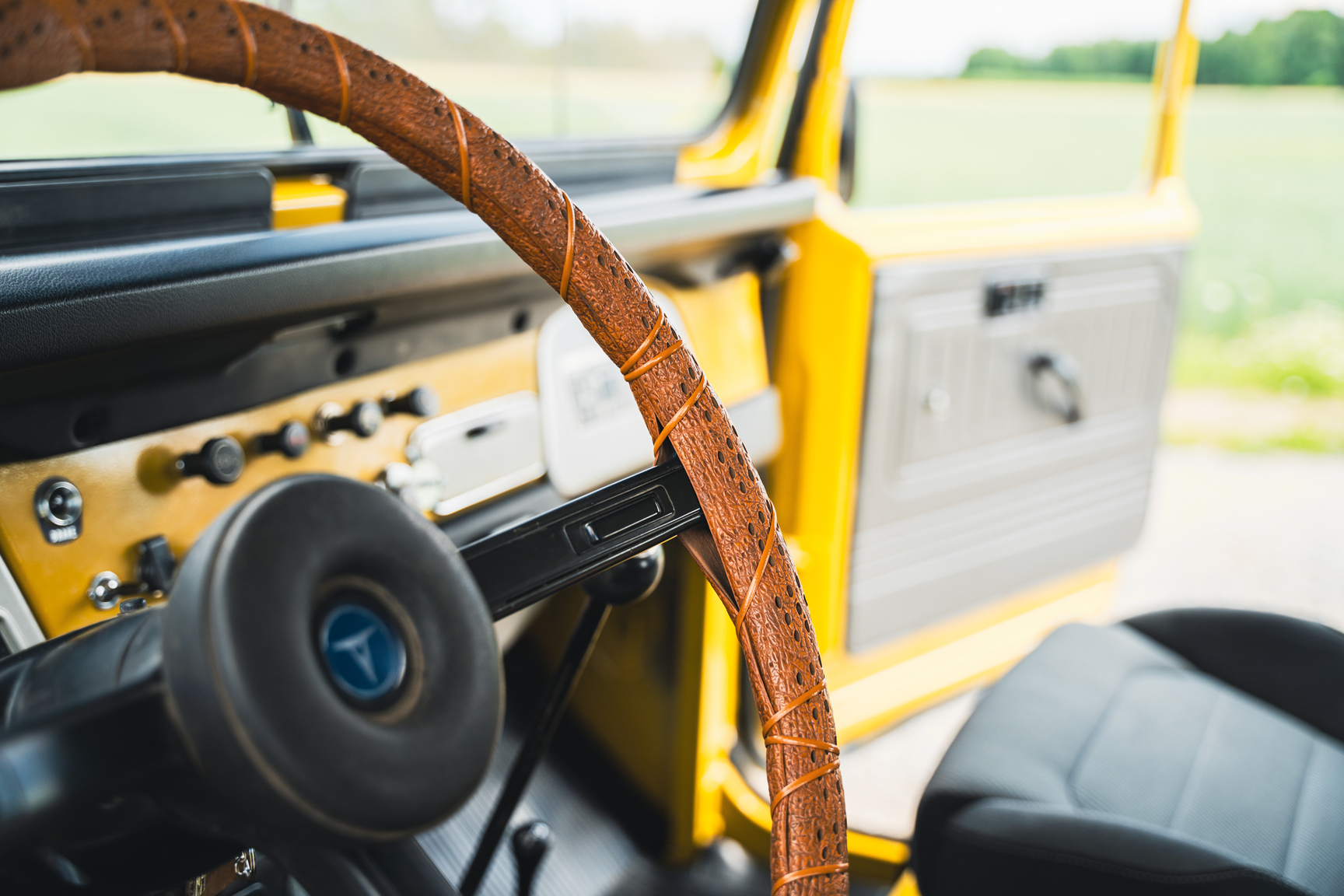 Interior image of 1976 Toyota Land Cruiser BJ40