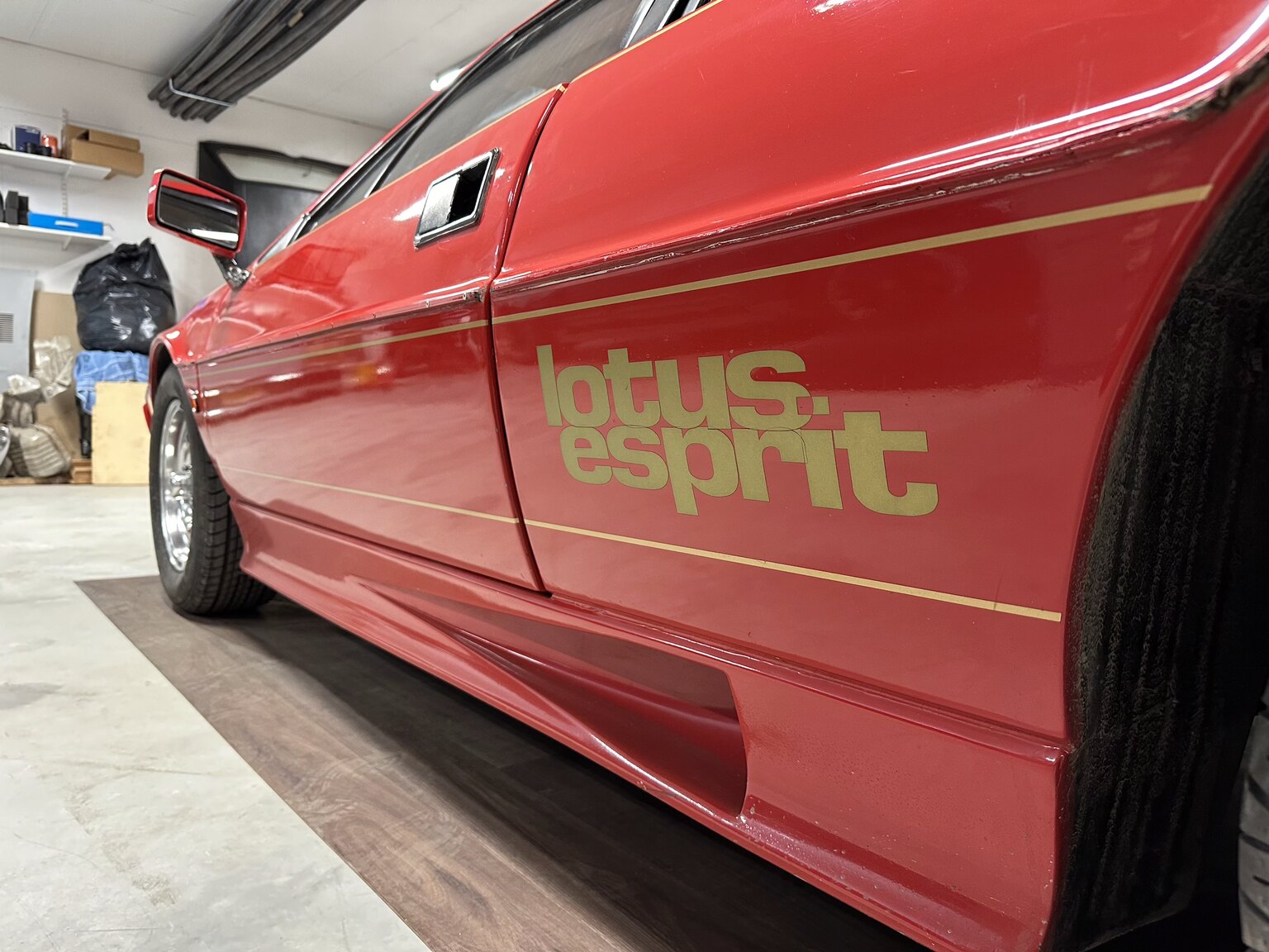Exteriörbild på 1977 Lotus Esprit S1