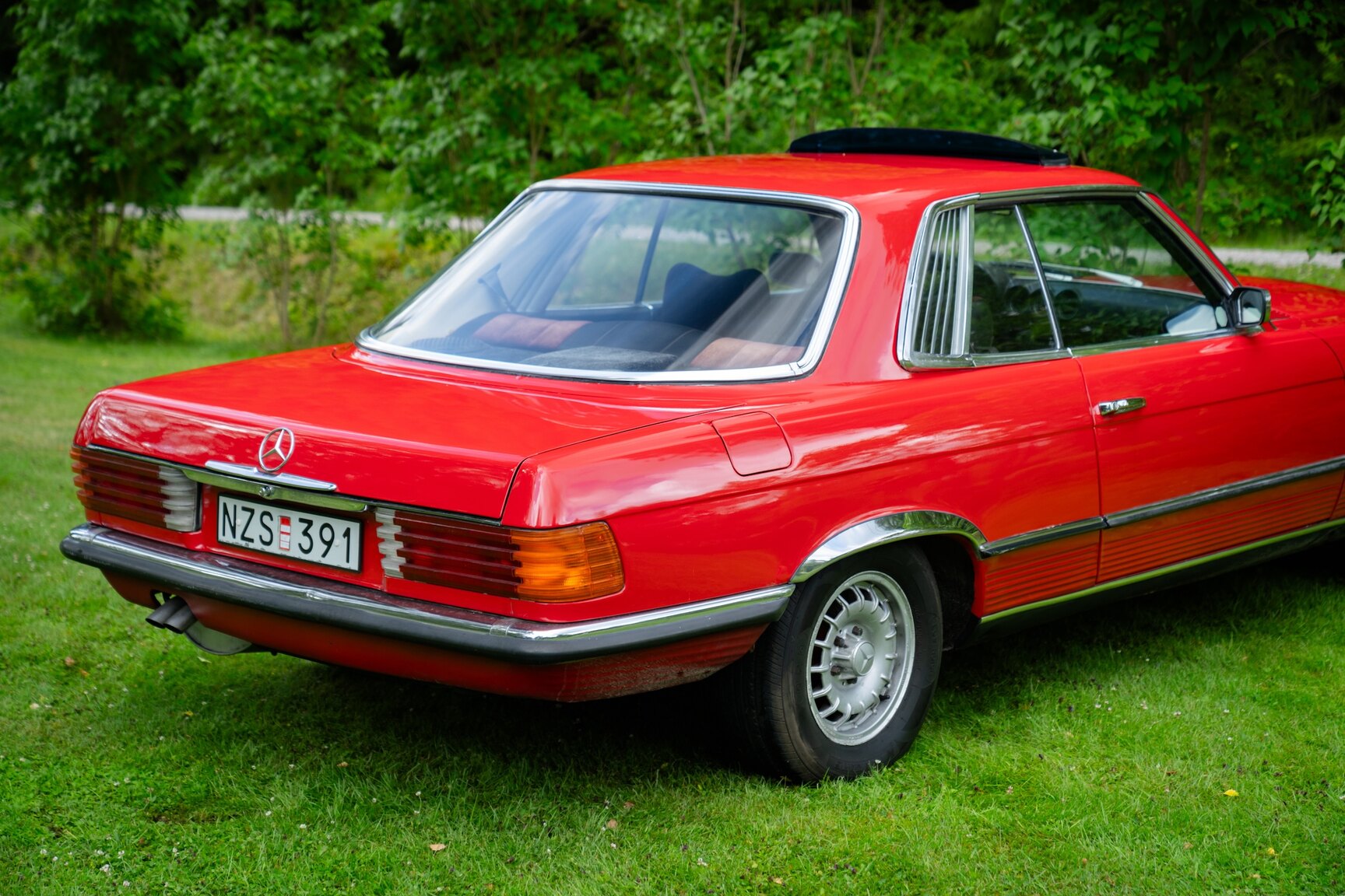 Aussenfoto 1975 Mercedes-Benz 350 SLC