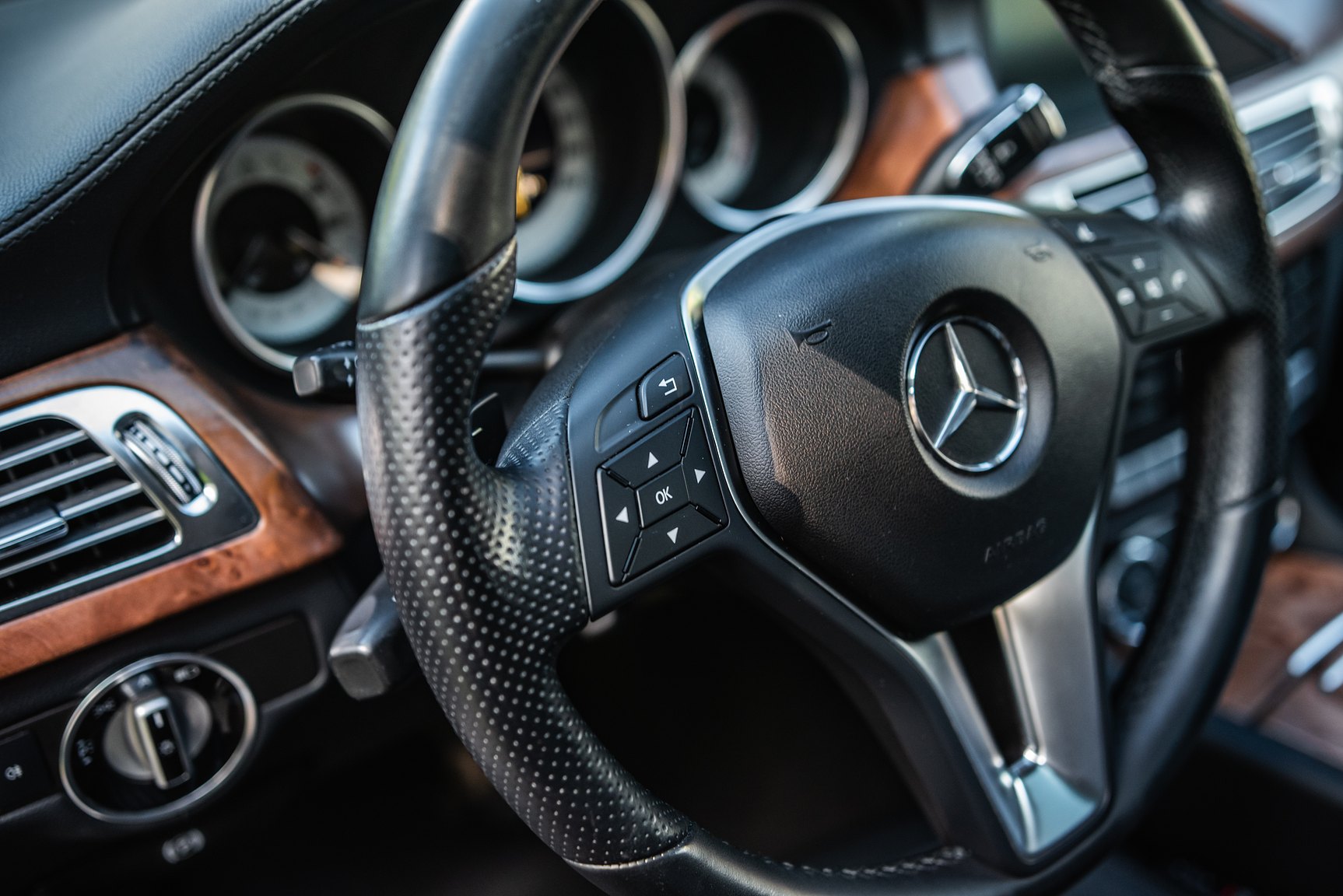 Interiörbild 2011 Mercedes-Benz CLS 500