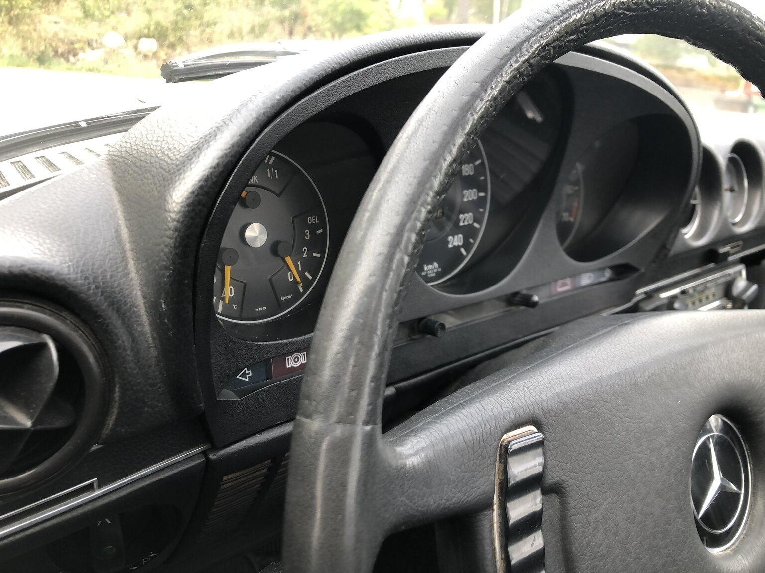 Interiörbild 1972 Mercedes-Benz 350 SL