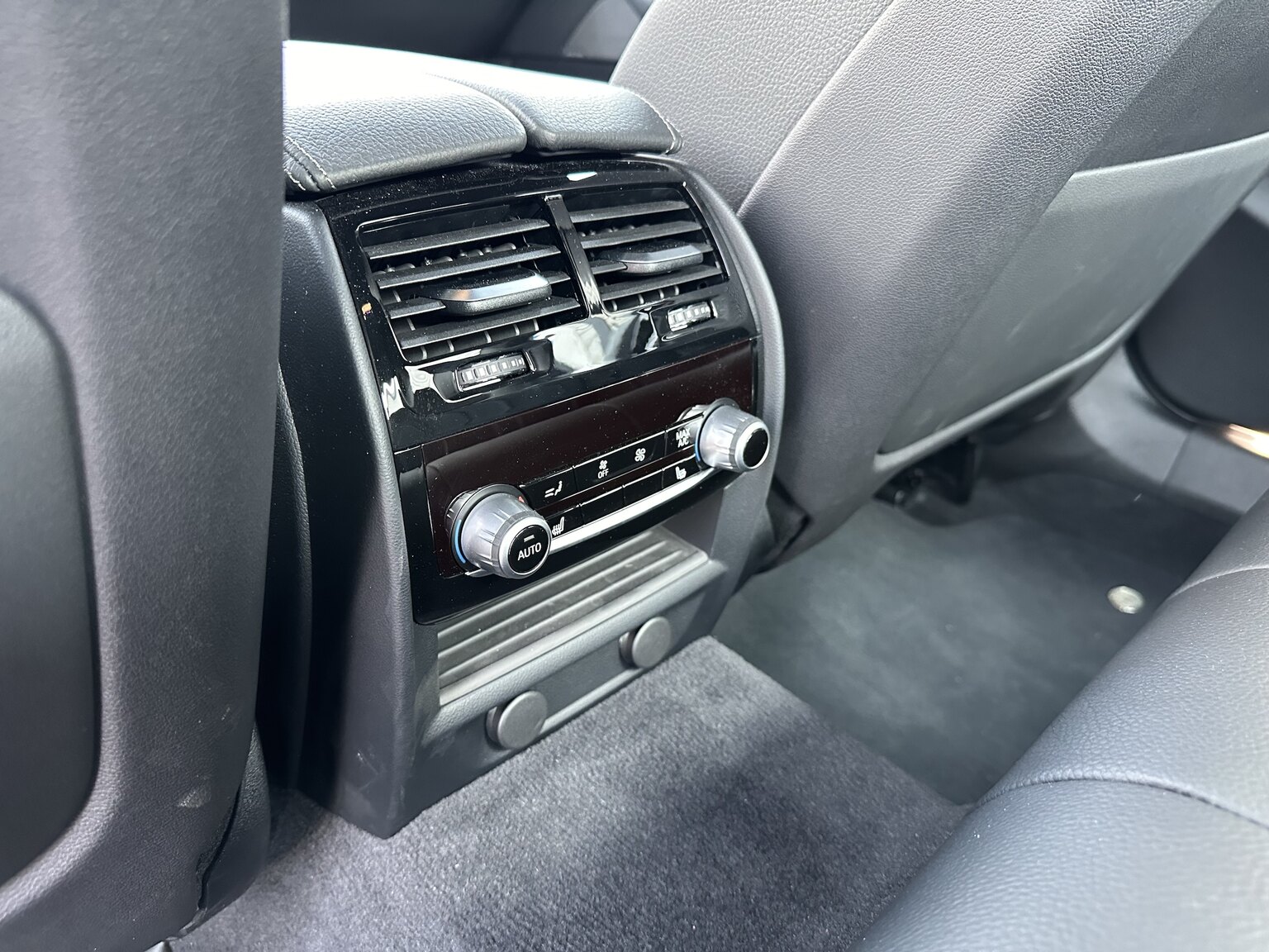 Interiörbild 2019 ALPINA B5 S Bi-Turbo Sedan ALLRAD