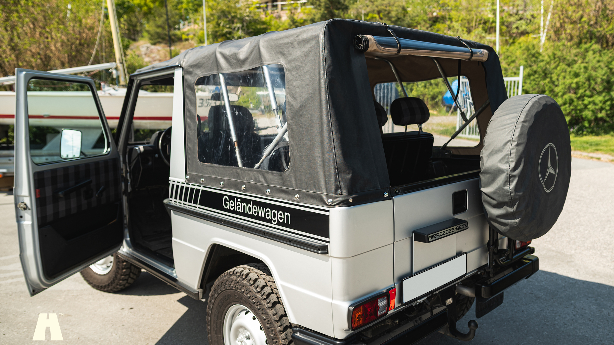 Exteriörbild på 1985 Mercedes 230GE Cabrio